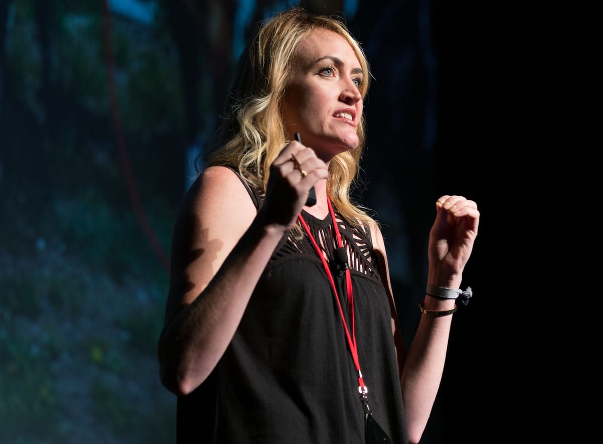 Photo of Heather Armstrong on stage